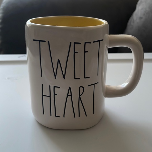 Rae Dunn Tweet Heart Mug 🐥 - Picture 1 of 2